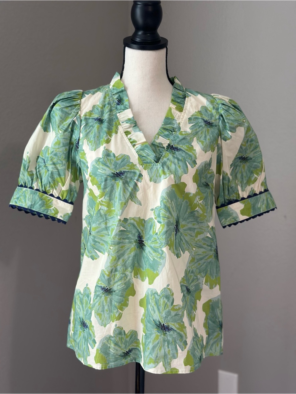 Entro Cream V-Neck Puff Sleeve Top with Green Floral Motif